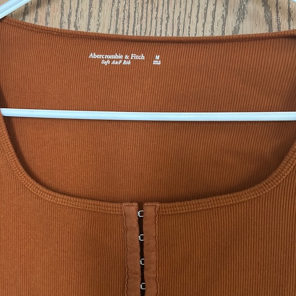 ABERCROMBIE AND FITCH BODY SUIT size Medium lightly worn - Picture 2 of 4